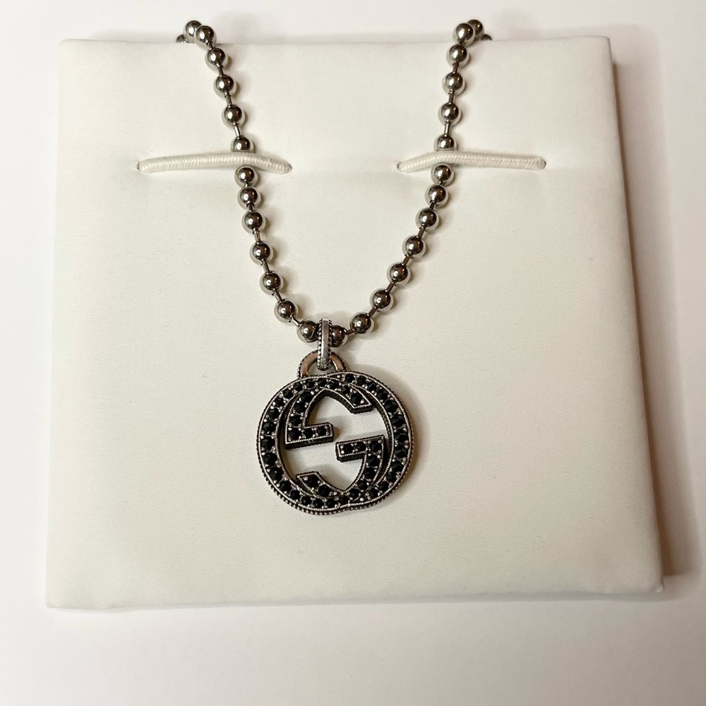Authentic Women’s Interlocking G sterling silver Gucci necklace - Picture 3 of 14